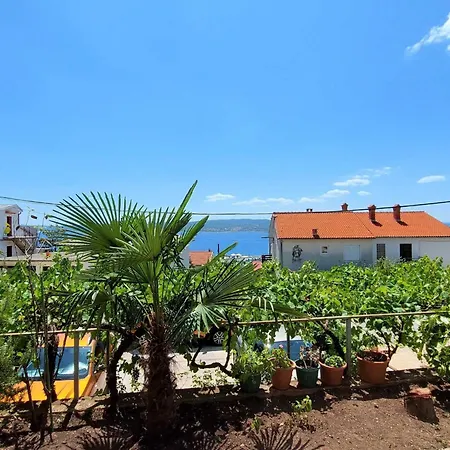 Sea View With Terrace Apartman